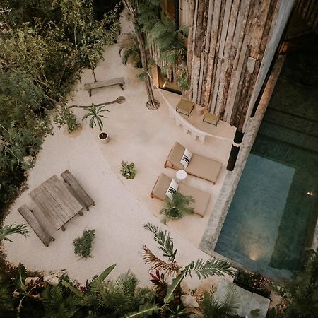 Esencia Villas 툴룸 외부 사진