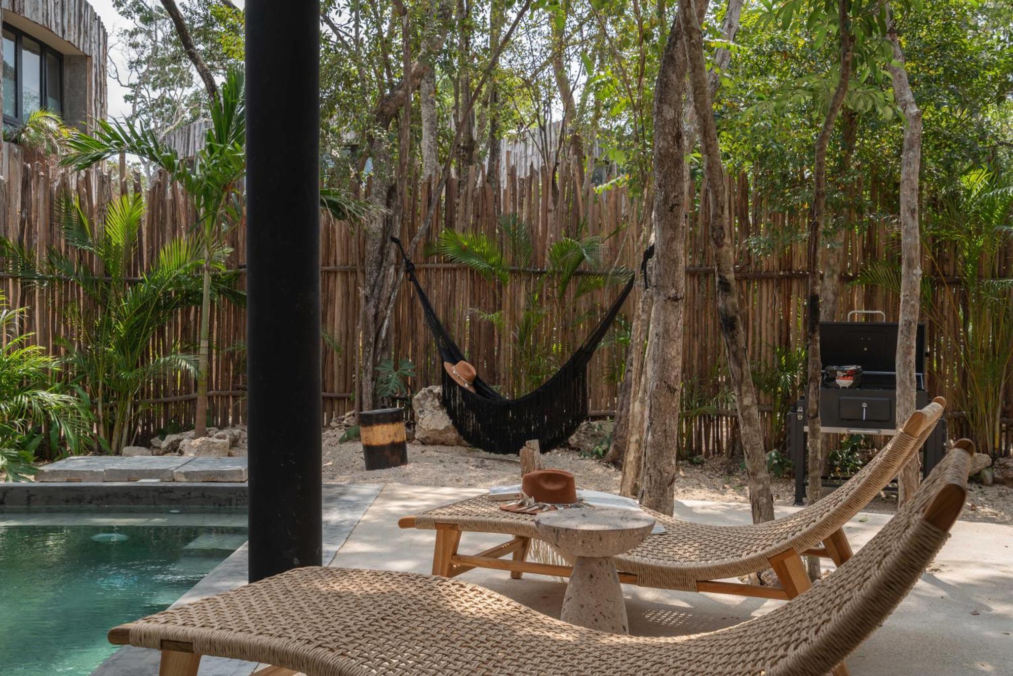 Esencia Villas 툴룸 외부 사진